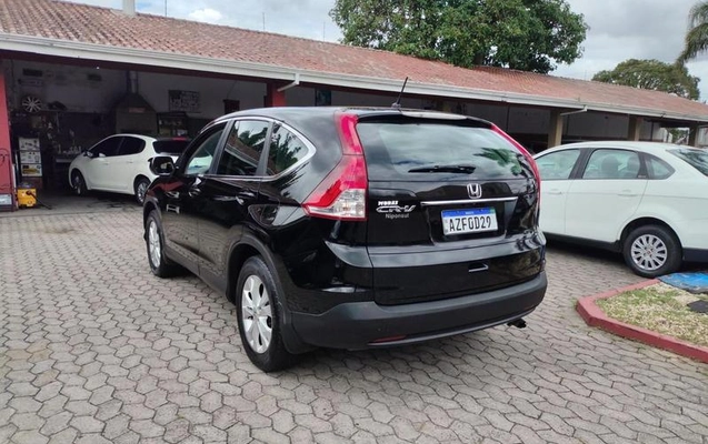 imagem-https://www.socarrao.com.br/sc-vehicle-images-prod/835532/1787667070068-7805482_19_B_e810118065.jpeg