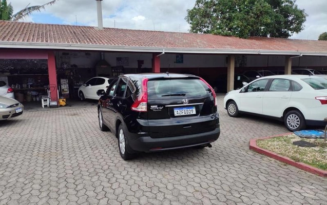 imagem-https://www.socarrao.com.br/sc-vehicle-images-prod/835532/1787667070077-7805482_17_B_0430301758.jpeg
