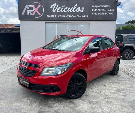 Chevrolet Onix 2013 Vermelho — foto 1 de 3