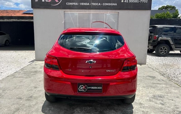 imagem-https://www.socarrao.com.br/sc-vehicle-images-prod/835884/1787163364383-7734753_1_B_3ca90dc7a8.jpeg