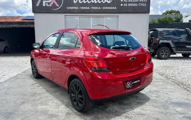 imagem-https://www.socarrao.com.br/sc-vehicle-images-prod/835884/1787163364385-7734753_1_B_1acf5a0f84.jpeg