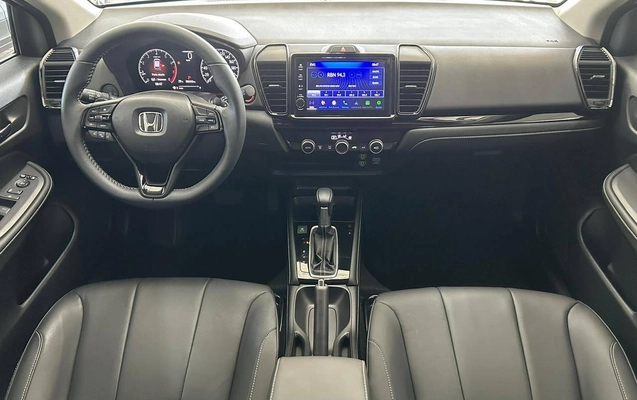 imagem-https://www.socarrao.com.br/sc-vehicle-images-prod/835975/1788349242571-5d8ae67198944f8cbdbef78cab8b6b6e_1764867650353.jpg