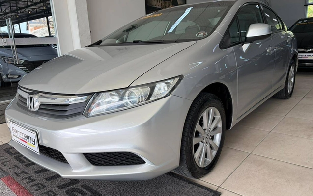 imagem-https://www.socarrao.com.br/sc-vehicle-images-prod/836173/1782318506662-72d9e85a4d6649dcbc6b4af3953217c5_1782318031884.jpg