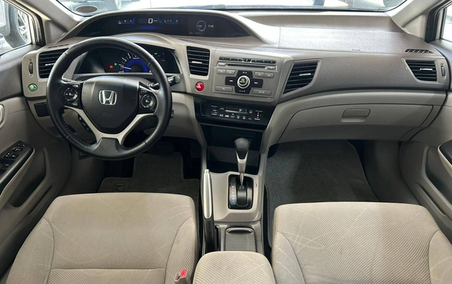 imagem-https://www.socarrao.com.br/sc-vehicle-images-prod/836173/1782318506671-509a30bff20942ae8b81f4c7de5e1cb3_1782318031915.jpg