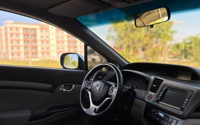 imagem-https://www.socarrao.com.br/sc-vehicle-images-prod/836306/1783084313363-Z9iyxTVxWSSIUnWHGrzz6UC1TNINdt2n.jpg
