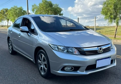 Honda Civic 2012 Prata — foto 1 de 3
