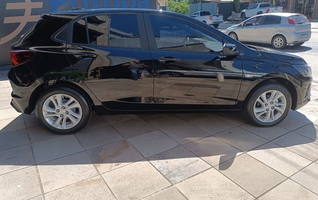 imagem-https://www.socarrao.com.br/sc-vehicle-images-prod/836366/1771869771746-SU1HXzIwMjYwMjIzXzEwMjcyOC5qcGc.jpg