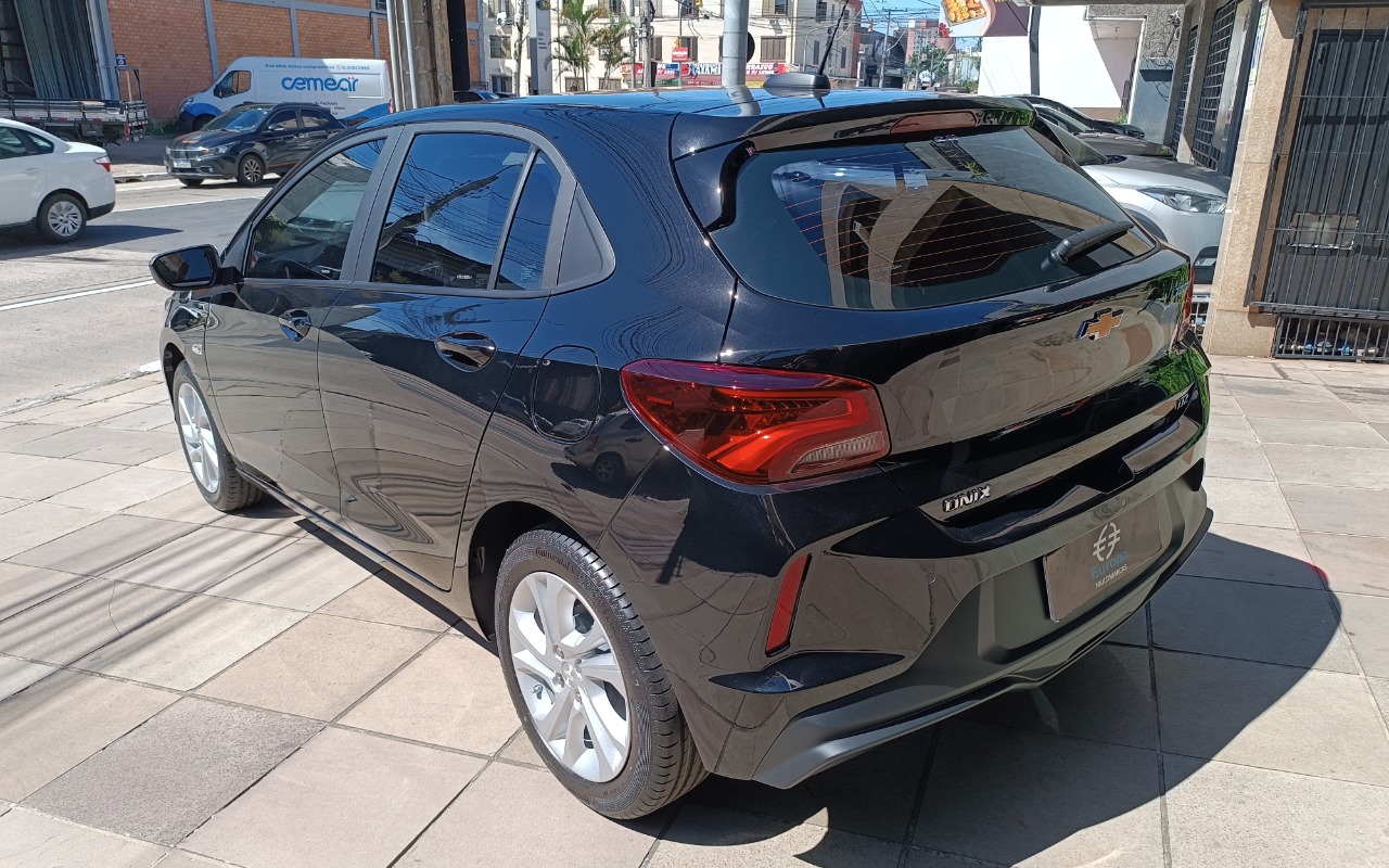 imagem-https://www.socarrao.com.br/sc-vehicle-images-prod/836366/1771869773050-SU1HXzIwMjYwMjIzXzEwMjIzMi5qcGc.jpg