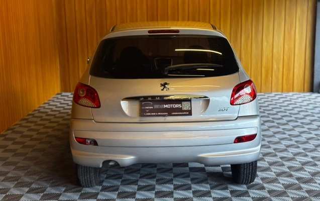 imagem-https://www.socarrao.com.br/sc-vehicle-images-prod/836398/1788790592883-gb-da40a1d.jpeg