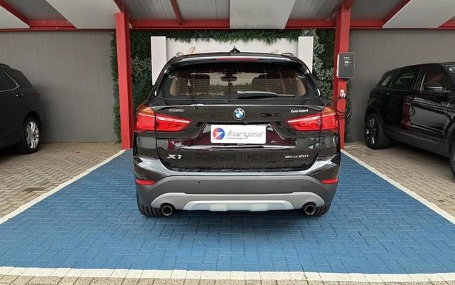 imagem-https://www.socarrao.com.br/sc-vehicle-images-prod/836506/1789650346967-7805275_5_B_db6696ec18.jpeg