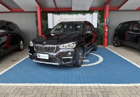 Bmw X1 2019 Preto — foto 1 de 3