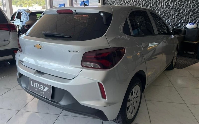 imagem-https://www.socarrao.com.br/sc-vehicle-images-prod/836885/1791035349965-7806323_15_B_3f487aac3b.jpeg