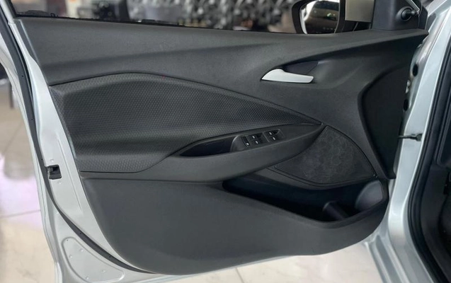 imagem-https://www.socarrao.com.br/sc-vehicle-images-prod/836885/1791035349977-7806323_0_B_f911781524.jpeg