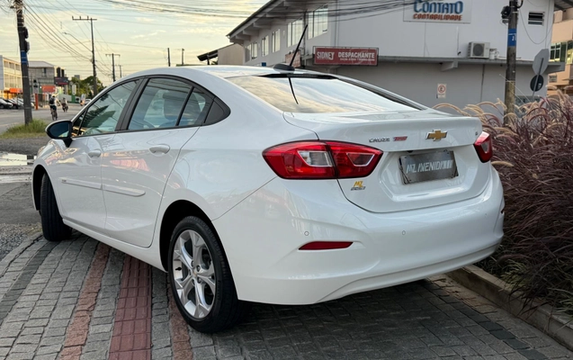 imagem-https://www.socarrao.com.br/sc-vehicle-images-prod/837668/1784751838521-c2155115e0c84bed8df403fa9edcfc5f_1770948896223.jpeg