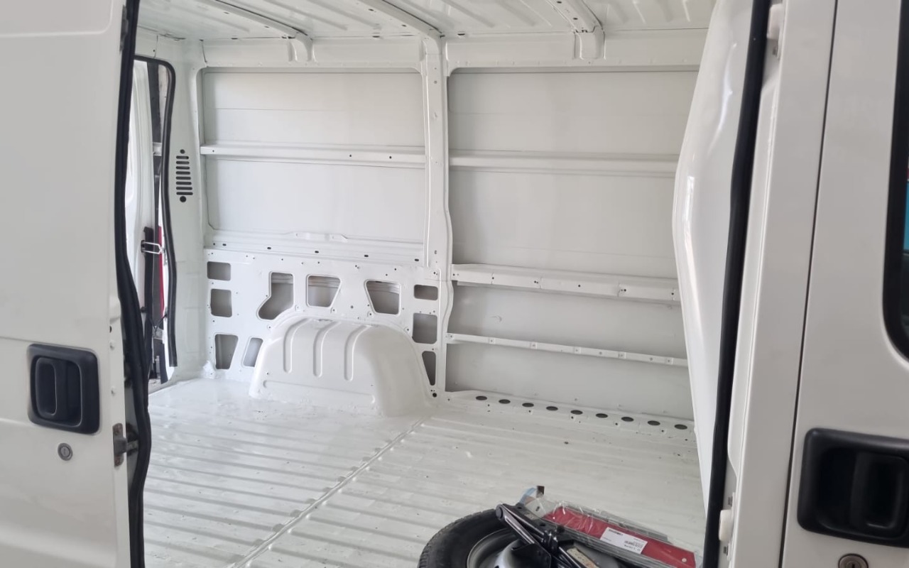 imagem-https://www.socarrao.com.br/sc-vehicle-images-prod/842002/1770985576888-V2hhdHNBcHAgSW1hZ2UgMjAyNi0wMi0xMiBhdCAxMS4wMy4yOS5qcGVn.jpeg