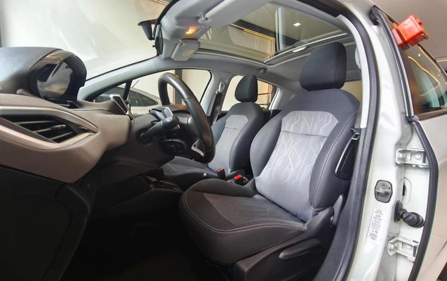 imagem-https://www.socarrao.com.br/sc-vehicle-images-prod/842447/1787610354406-7701752_13_B_aa3d42d4bb.jpeg