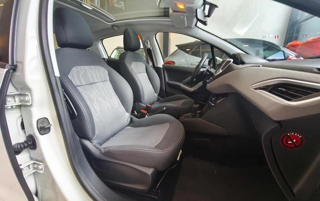 imagem-https://www.socarrao.com.br/sc-vehicle-images-prod/842447/1787610354410-7701752_16_B_c65c8c55fc.jpeg
