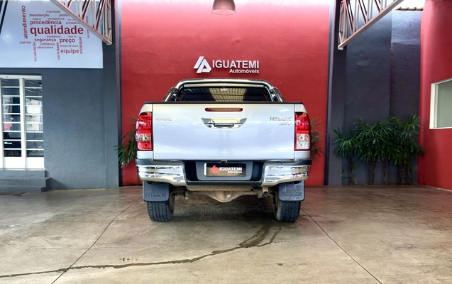 imagem-https://www.socarrao.com.br/sc-vehicle-images-prod/842628/1770989824168-4_053417.jpg