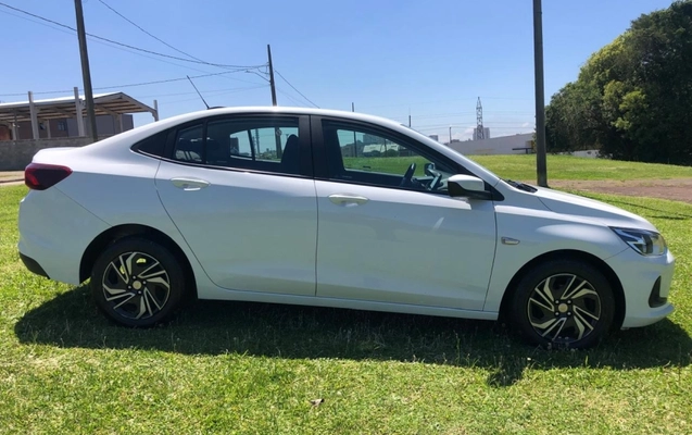 imagem-https://www.socarrao.com.br/sc-vehicle-images-prod/842753/1774964796972-aBDWjpJHwQwaUNKzZ5cv82OevnZXNx2X.jpg