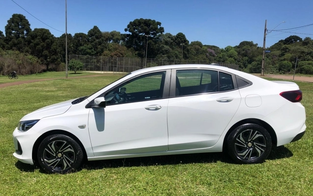 imagem-https://www.socarrao.com.br/sc-vehicle-images-prod/842753/1774964796974-mmgEfYsChJuzTXXnOMnHOwHdJ2JWJG1G.jpg