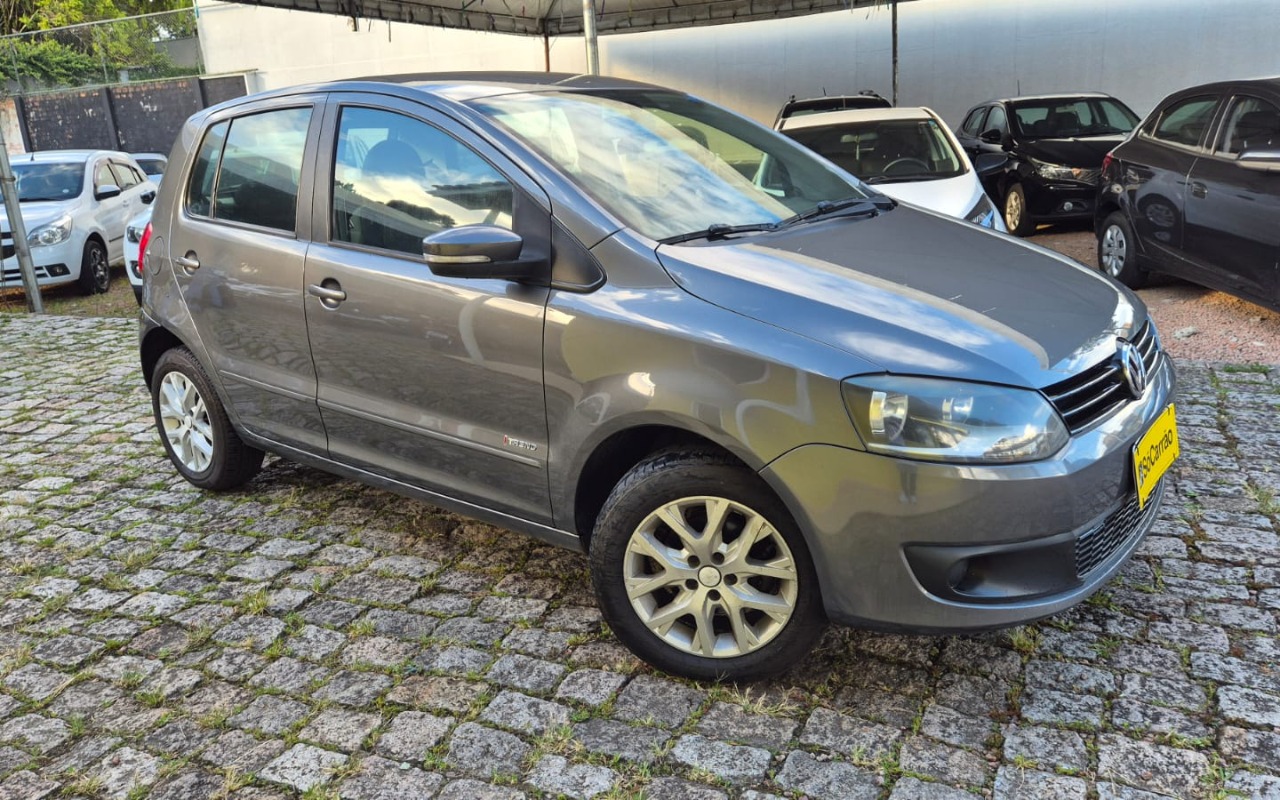 Volkswagen Fox 2013 Cinza — foto 1 de 3