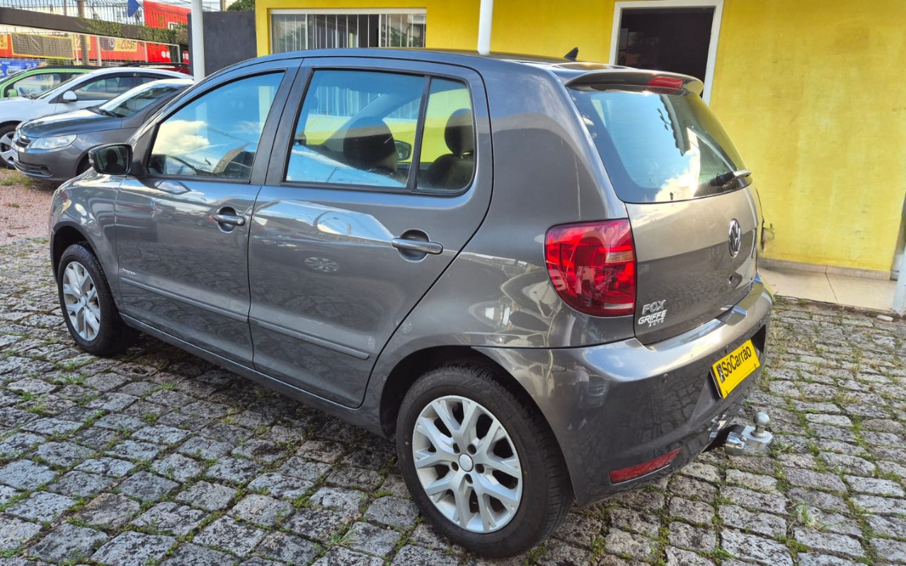imagem-https://www.socarrao.com.br/sc-vehicle-images-prod/842988/1770991070793-V2hhdHNBcHAgSW1hZ2UgMjAyNi0wMi0xMiBhdCAxOC4wMy4yMiAoMikuanBlZw.jpeg