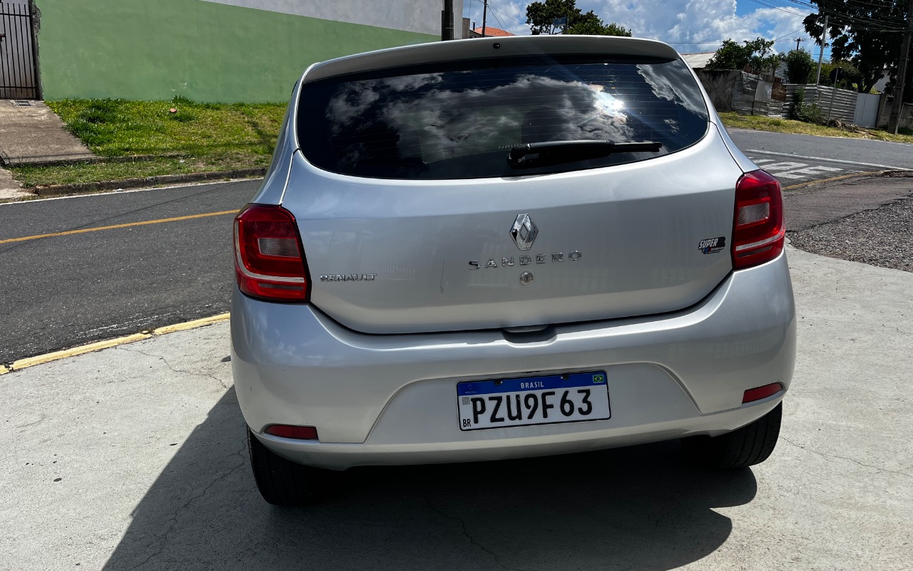 imagem-https://www.socarrao.com.br/sc-vehicle-images-prod/843050/1770991952170-SU1HXzE5ODMuanBlZw.jpeg