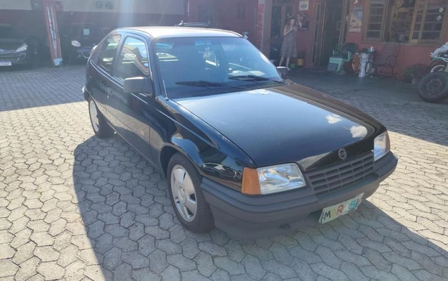 imagem-https://www.socarrao.com.br/sc-vehicle-images-prod/844370/1790100076739-7808794_5_B_32cd84c25c.jpeg