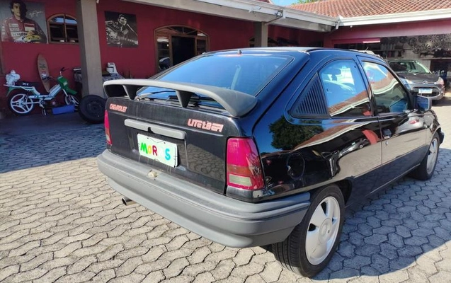 imagem-https://www.socarrao.com.br/sc-vehicle-images-prod/844370/1790100076766-7808794_14_B_d691ebc8ba.jpeg