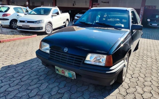 imagem-https://www.socarrao.com.br/sc-vehicle-images-prod/844370/1790100076788-7808794_15_B_e1b5fb5004.jpeg