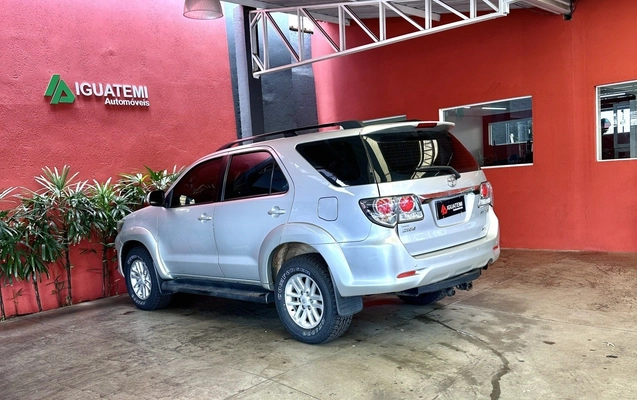 imagem-https://www.socarrao.com.br/sc-vehicle-images-prod/844526/1771001046374-1_124812.jpg