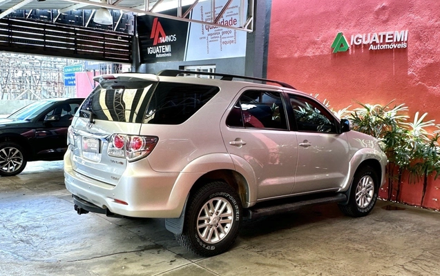 imagem-https://www.socarrao.com.br/sc-vehicle-images-prod/844526/1771001046375-4_124812.jpg