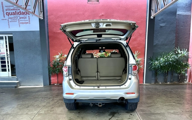 imagem-https://www.socarrao.com.br/sc-vehicle-images-prod/844526/1771001046375-5_124812.jpg