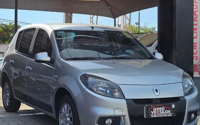 imagem-https://www.socarrao.com.br/sc-vehicle-images-prod/844751/1771004876289-ZWI5MDRhNjQtNjEwNy00Y2FmLTk4MjQtMGIwNDMwMDBkN2FjLmpwZw.jpg