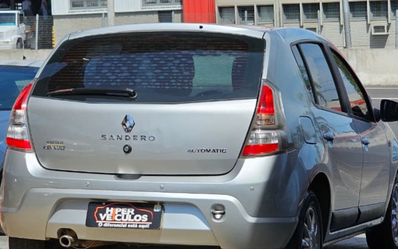 imagem-https://www.socarrao.com.br/sc-vehicle-images-prod/844751/1771004876439-V2hhdHNBcHAgSW1hZ2UgMjAyNi0wMi0xMyBhdCAxMC4wNS40MSAoMSkuanBlZw.jpeg