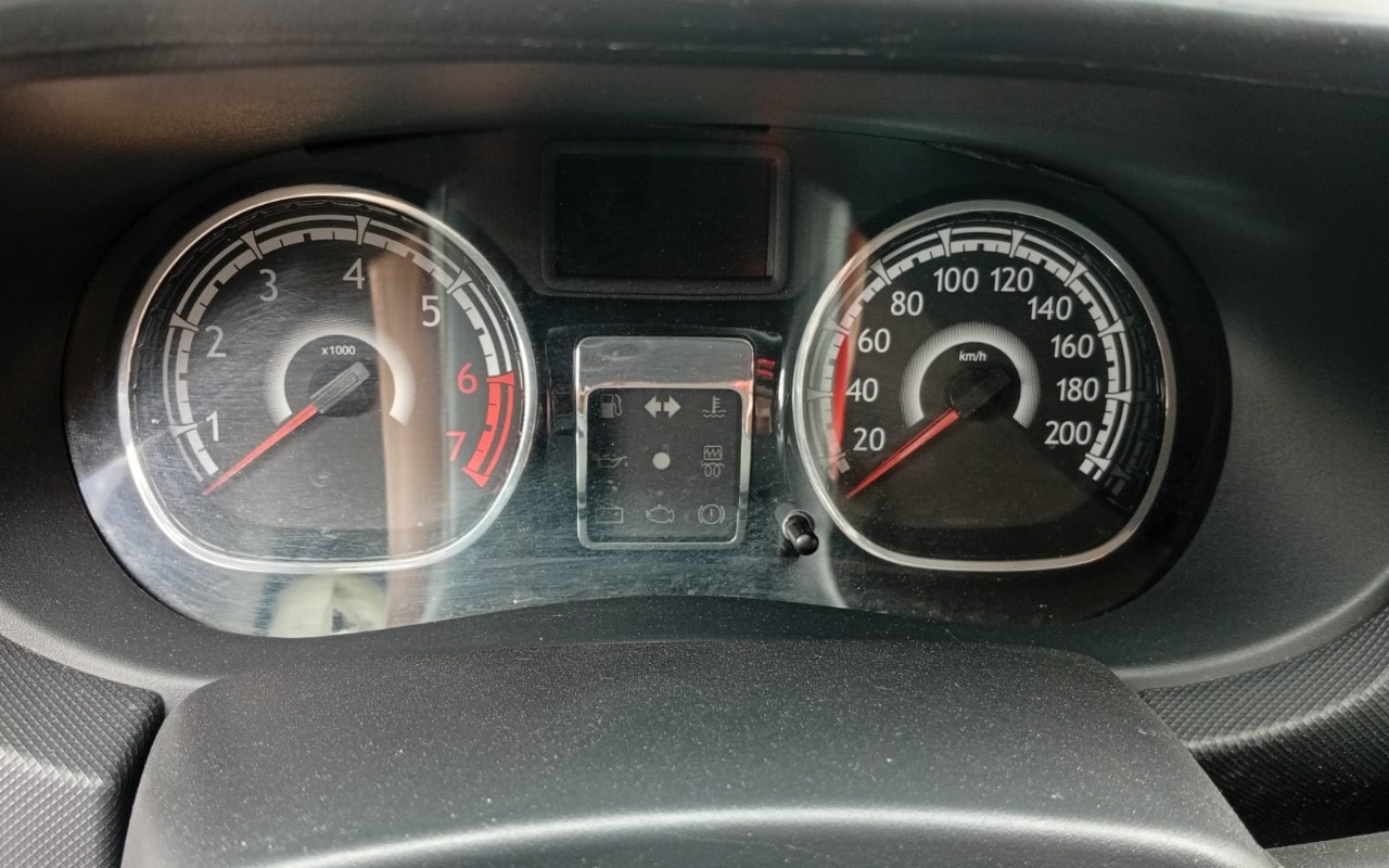 imagem-https://www.socarrao.com.br/sc-vehicle-images-prod/844751/1771004878305-V2hhdHNBcHAgSW1hZ2UgMjAyNi0wMi0xMyBhdCAxMS4yNi4yOS5qcGVn.jpeg