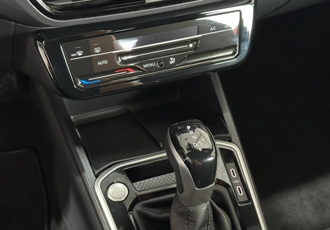 Volkswagen Tera 2026 Preto — foto 1 de 3
