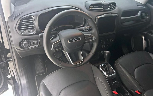 imagem-https://www.socarrao.com.br/sc-vehicle-images-prod/844894/1792788044724-7107084_2_B_3cacb21104.jpeg