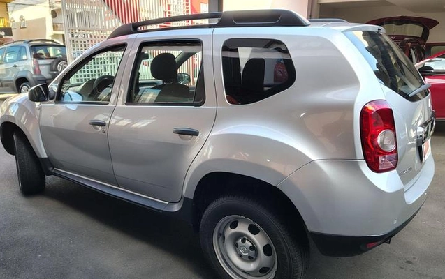 imagem-https://www.socarrao.com.br/sc-vehicle-images-prod/845000/1789472048098-7344252_10_B_bc3d925b03.jpeg