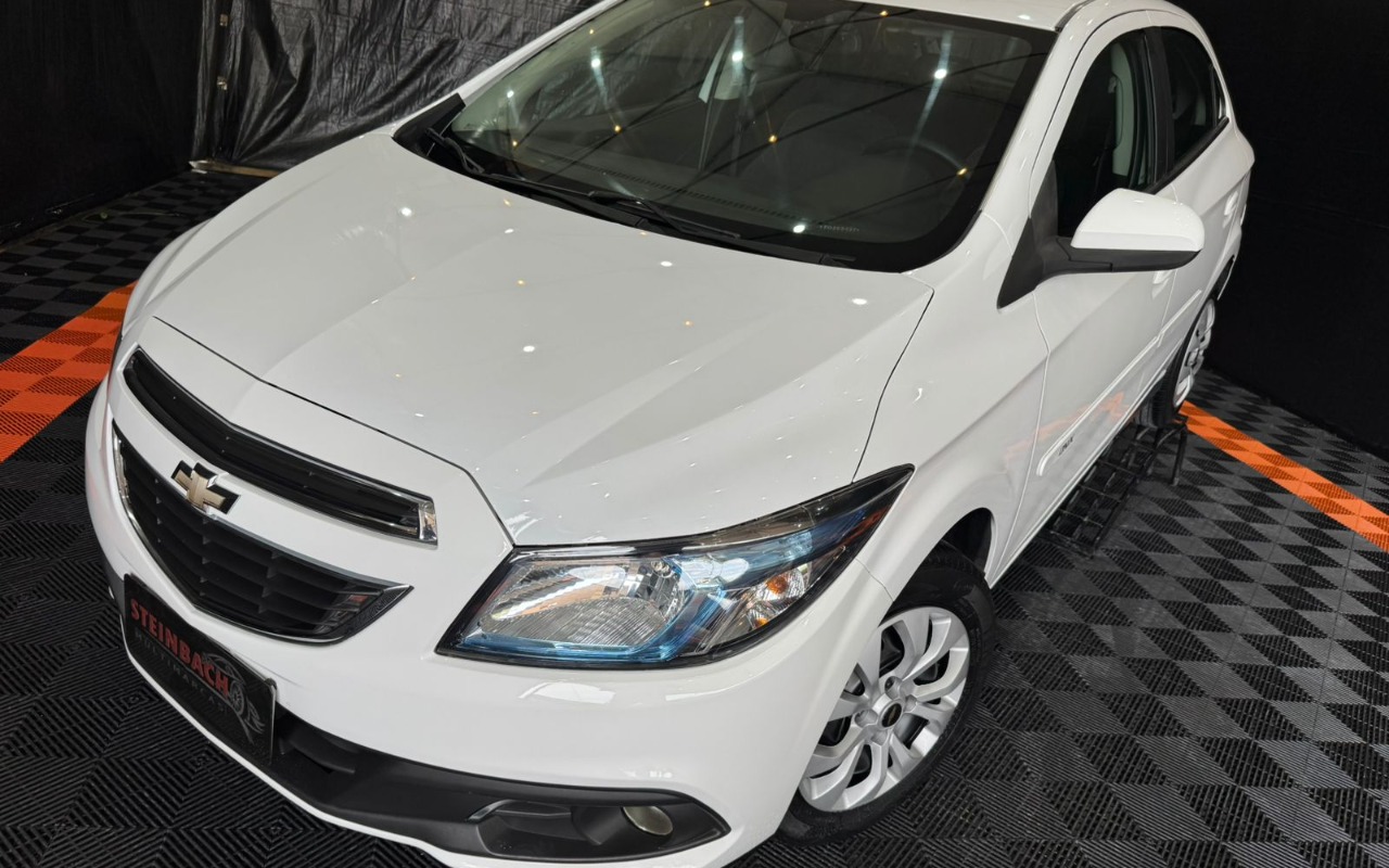 imagem-https://www.socarrao.com.br/sc-vehicle-images-prod/845066/1771009265080-R00gQ2hldnJvbGV0IE9uaXggTFQgMS40IEF1dG9tw6F0aWNvIDIwMTUgU3RlaW5iYWNoIE11bHRpbWFyY2FzIGVtIFNhbnRvIEFtYXJvIGRhIEltcGVyYXRyaXogU0MgMi5qcGVn.jpeg