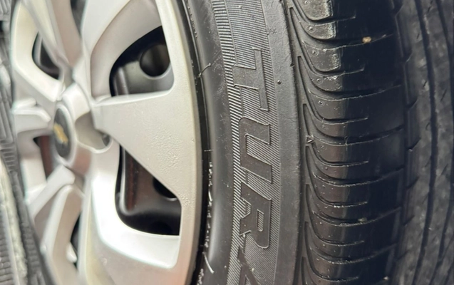 imagem-https://www.socarrao.com.br/sc-vehicle-images-prod/845066/1771009265776-R00gQ2hldnJvbGV0IE9uaXggTFQgMS40IEF1dG9tw6F0aWNvIDIwMTUgU3RlaW5iYWNoIE11bHRpbWFyY2FzIGVtIFNhbnRvIEFtYXJvIGRhIEltcGVyYXRyaXogU0MgOC5qcGVn.jpeg