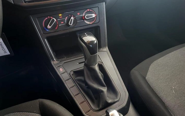 imagem-https://www.socarrao.com.br/sc-vehicle-images-prod/845098/1785598211621-7754549_15_B_213445940e.jpeg