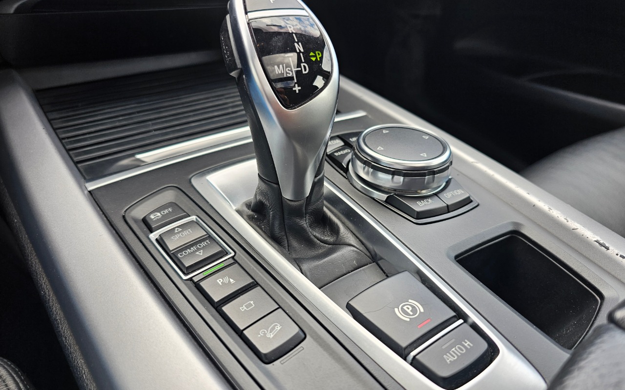 imagem-https://www.socarrao.com.br/sc-vehicle-images-prod/845268/1771010960742-MjAyNjAyMDlfMTEyMzEwLmpwZw.jpg