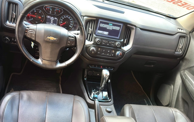 imagem-https://www.socarrao.com.br/sc-vehicle-images-prod/845315/1771011877589-15_061834.jpg