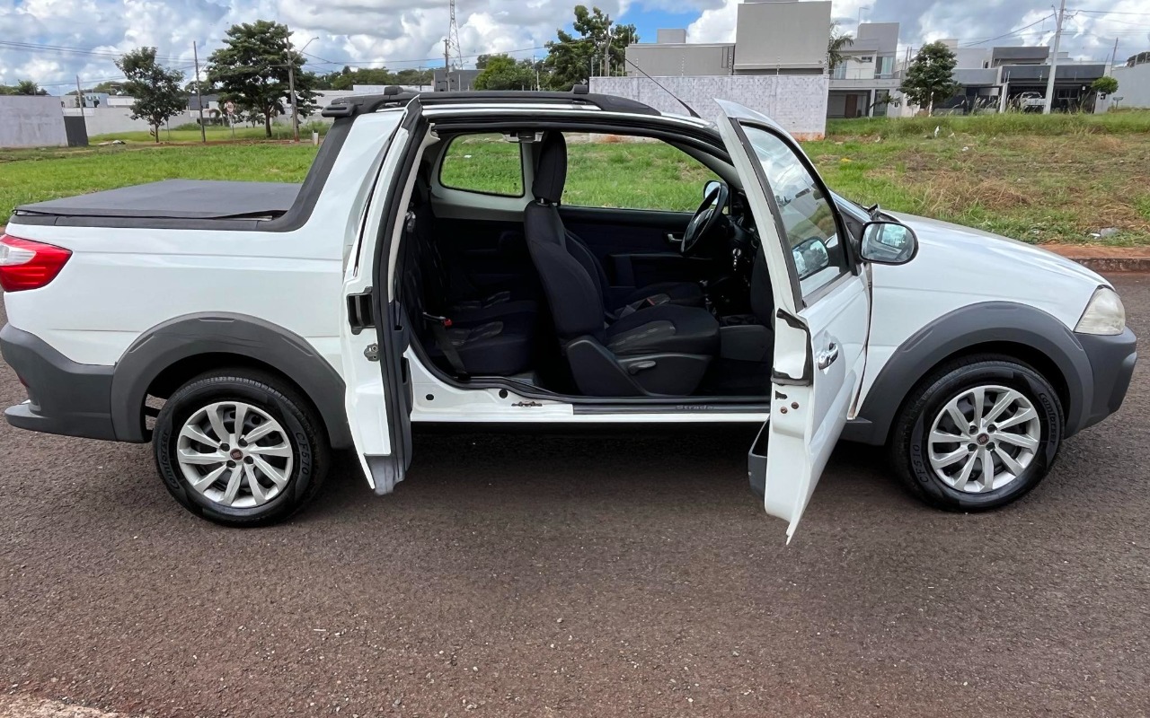 imagem-https://www.socarrao.com.br/sc-vehicle-images-prod/845462/1771013643790-N2E0OTQxYWEtMzYyNS00NWI1LWI0MjktMDM2YmNlM2JkZjQ2LmpwZw.jpg