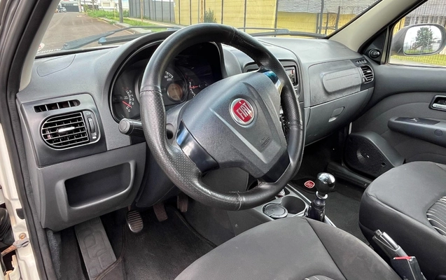 imagem-https://www.socarrao.com.br/sc-vehicle-images-prod/845462/1771013643897-NmEwMDVmMDgtMDVlNC00YjZkLWIzMWUtMGYxZTI1NGIwZWMxLmpwZw.jpg