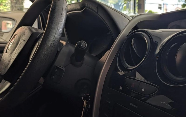 imagem-https://www.socarrao.com.br/sc-vehicle-images-prod/845498/1791461037172-7811785_3_B_b8925b82c4.jpeg