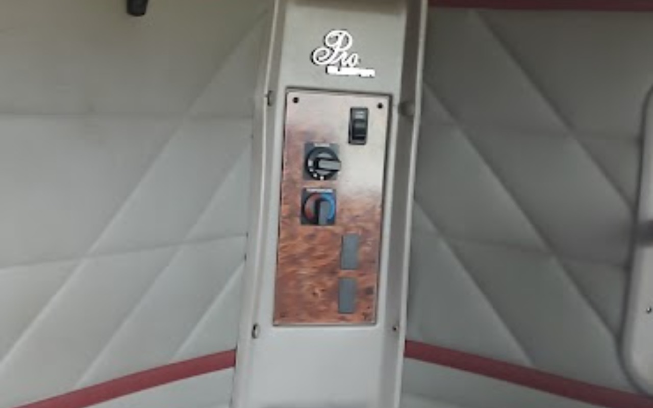 imagem-https://www.socarrao.com.br/sc-vehicle-images-prod/845815/1771017354805-SU1HXzIwMjYwMjEzXzE4MDMzNDE1NSAtIEPDs3BpYS5qcGc.jpg