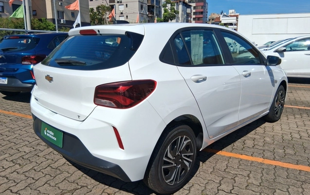 imagem-https://www.socarrao.com.br/sc-vehicle-images-prod/850384/1771040970682-1_114223.jpg