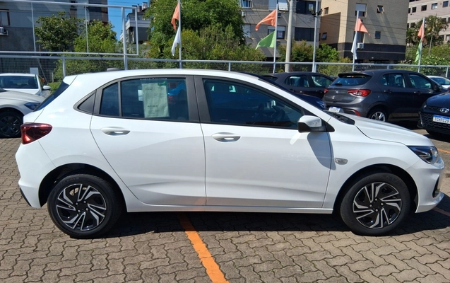 imagem-https://www.socarrao.com.br/sc-vehicle-images-prod/850384/1771040970682-1_114225.jpg